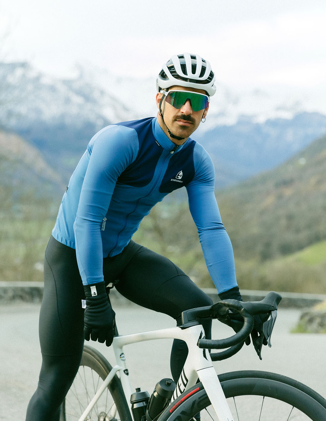 CHAQUETA TEKNIKA GORE-TEX...